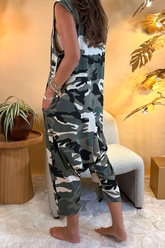 Made in Italy Seven Nations Karita Cropped Harem Jumpsuit Camo /34 =